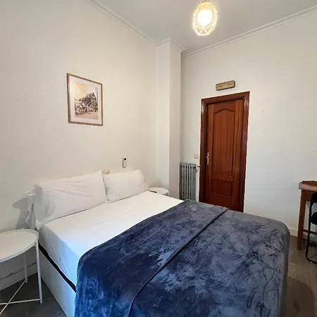 Hostal Palacios Fuencarral Madrid Exterior foto