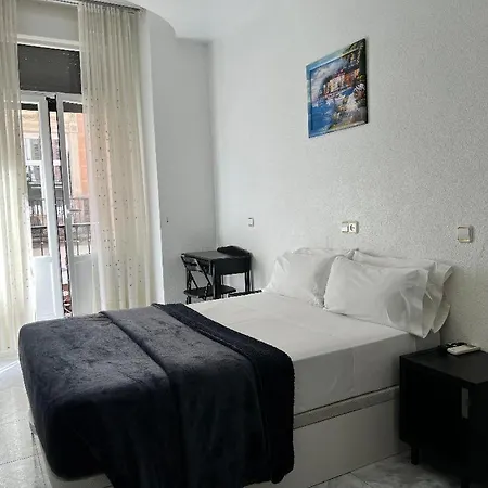 Hostal Palacios Fuencarral Madrid Exterior foto