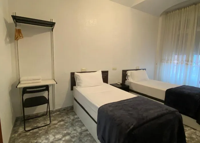 Hostal Palacios Fuencarral